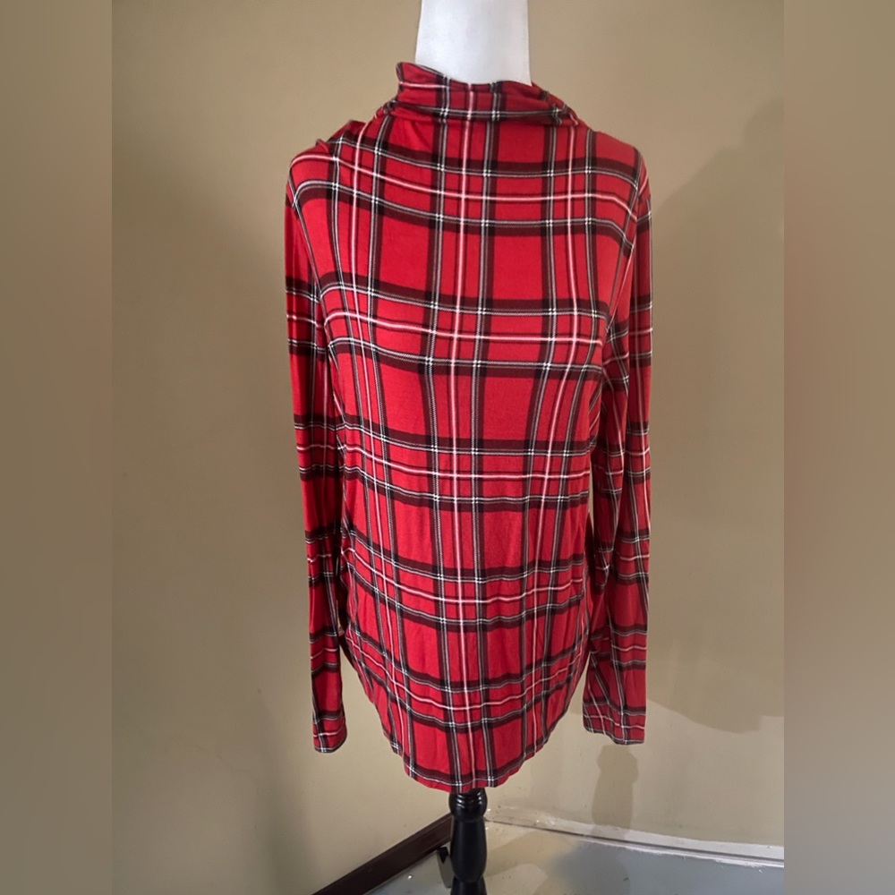 👻🎃CLEARANCE🎃👻 Ricki’s plaid turtleneck